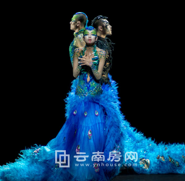 楊麗萍《孔雀》劇照 楊麗萍《孔雀》劇照