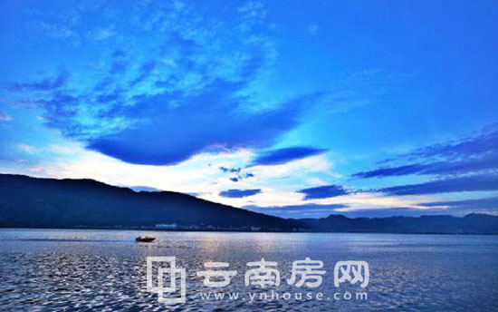 五百里滇池風(fēng)光 五百里滇池風(fēng)光