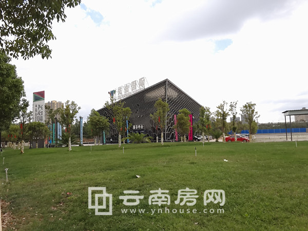 興 冶國際售樓部實景圖 興 冶國際售樓部實景圖