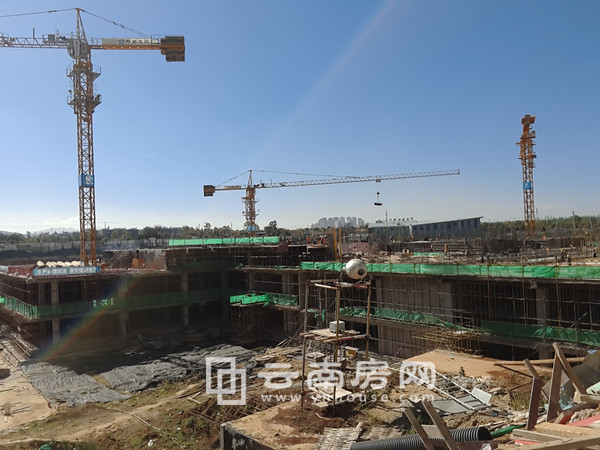 涌 鑫昆明之 窗施工現場實景圖 涌 鑫昆明之 窗施工現場實景圖