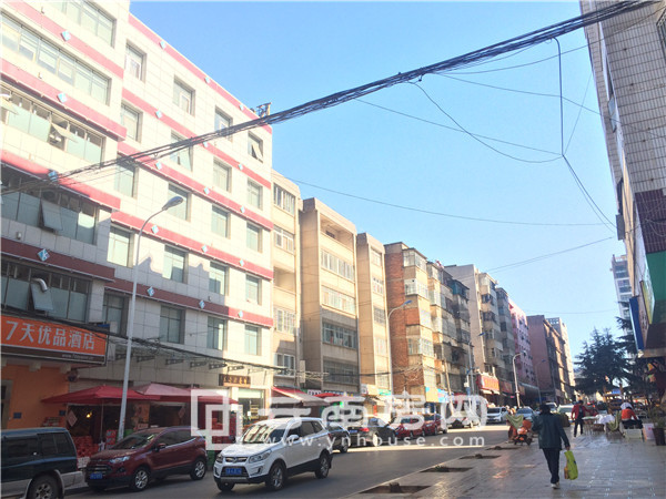 云 路中 心周邊環境 云 路中 心周邊環境