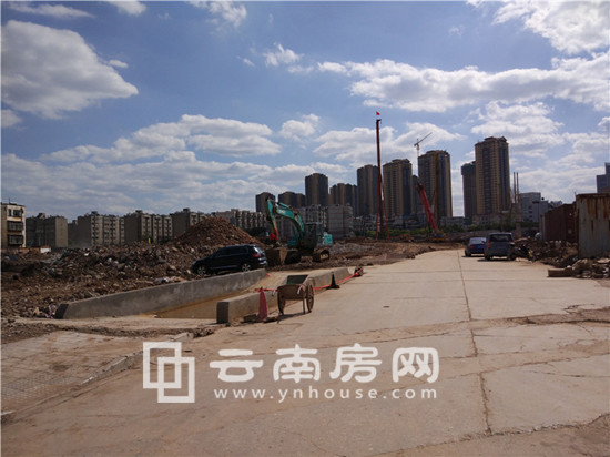 海倫堡中央廣場已拆完部分 海倫堡中央廣場已拆完部分