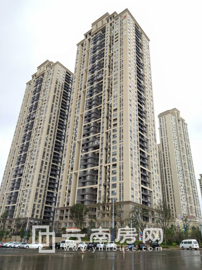 俊發城遠期規劃體量達千萬方,擁有大體量的商業(圖為俊發城百合苑實景圖) 俊發城遠期規劃體量達千萬方,擁有大體量的商業(圖為俊發城百合苑實景圖)