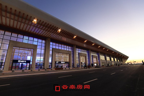 昆明高鐵站夜景 昆明高鐵站夜景