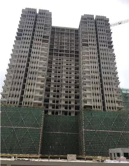 外架拆除至18層;(31-18層已完成) 外架拆除至18層;(31-18層已完成)