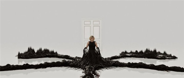 Lucy 最終化身為超級「U 盤」 Lucy 最終化身為超級「U 盤」