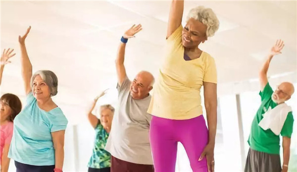 健身房沒有老年人 健身房沒有老年人