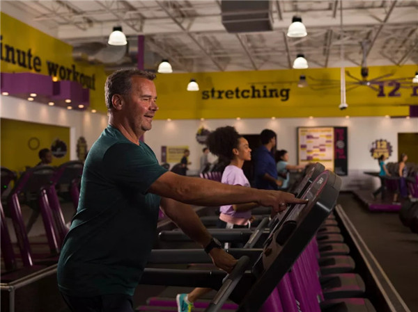 健身房沒有老年人 健身房沒有老年人