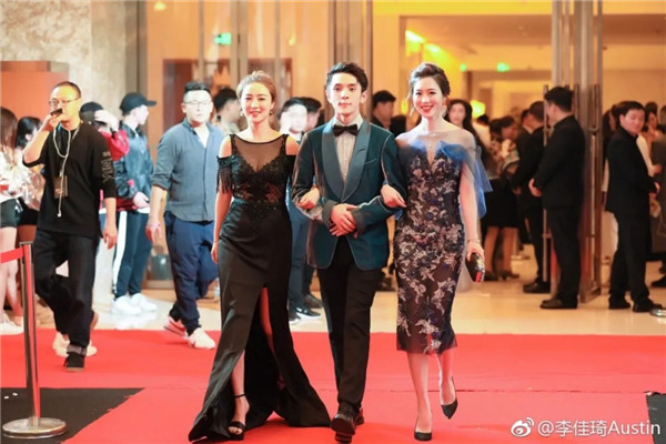 薇婭、李佳琦,淘寶直播只能有一個“一姐” 薇婭、李佳琦,淘寶直播只能有一個“一姐”