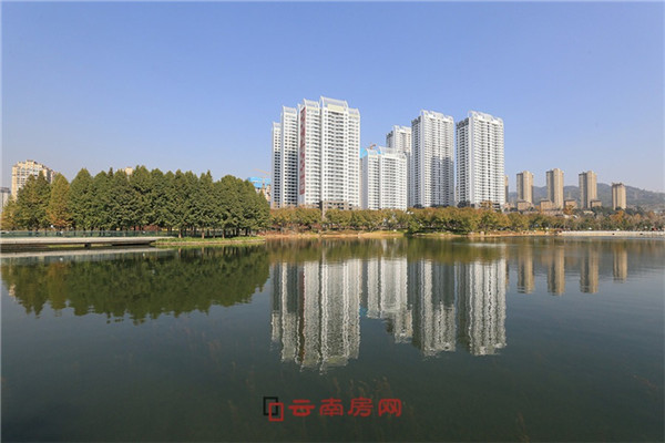 萬科金域水岸緊鄰瀑布公園 萬科金域水岸緊鄰瀑布公園