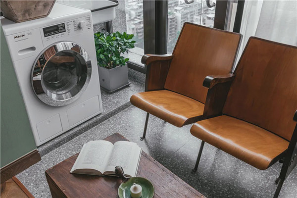 80㎡小家藏滿老物件 將優雅復古風“玩”到極致 80㎡小家藏滿老物件 將優雅復古風“玩”到極致