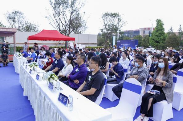 海倫堡晉云府銷售中心傾城綻放 海倫堡晉云府銷售中心傾城綻放