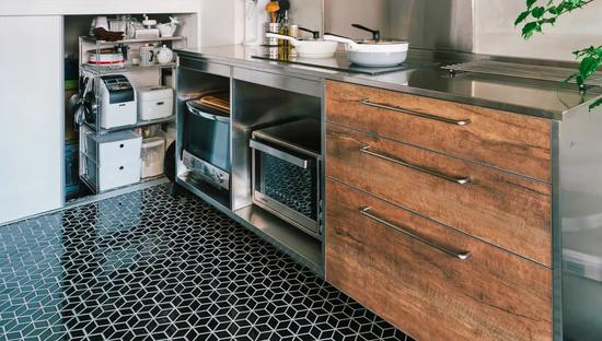 4米高日系工業風LOFT 質感鋼骨+玻璃設計還帶吧臺 4米高日系工業風LOFT 質感鋼骨+玻璃設計還帶吧臺