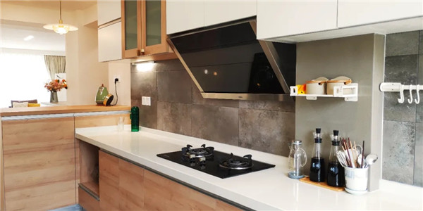 \“無用走廊”變超大餐廳 \“無用走廊”變超大餐廳