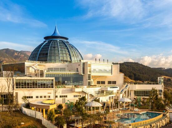 昆明恒大華僑城陽宗海業(yè)主尊享15大權(quán)益重磅發(fā)布,山海生活拭目以待 昆明恒大華僑城陽宗海業(yè)主尊享15大權(quán)益重磅發(fā)布,山海生活拭目以待