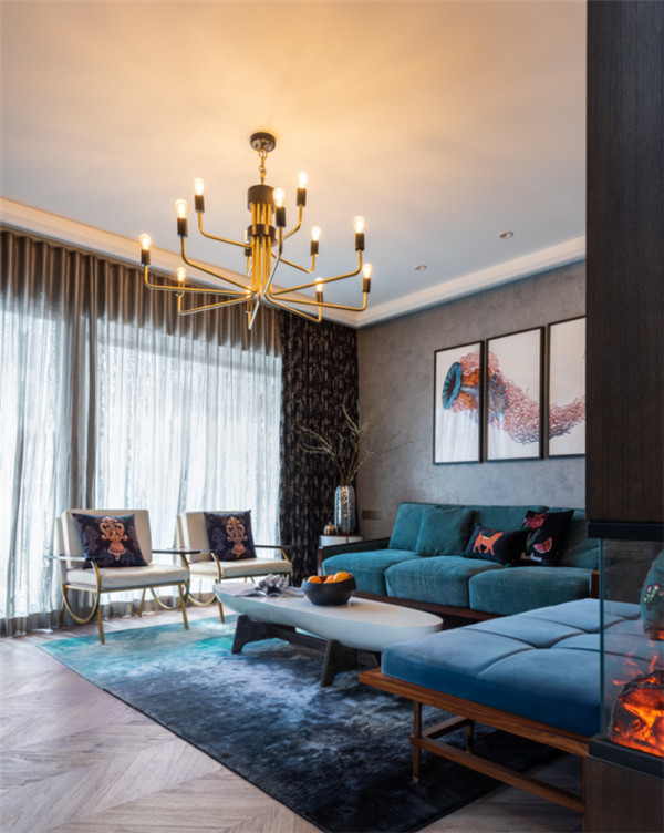 168㎡IT高管的品質大宅:有點好“色” 168㎡IT高管的品質大宅:有點好“色”