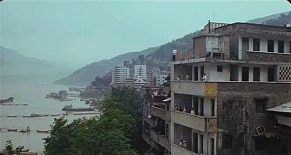 為什么國產懸疑片都喜歡在重慶拍? 為什么國產懸疑片都喜歡在重慶拍?