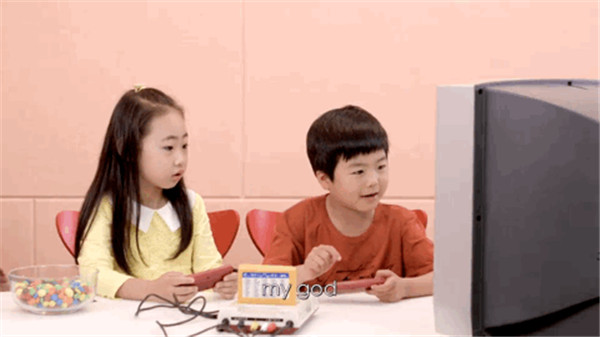 老人機、小霸王、收音機……這些才是00后的當代新寵 老人機、小霸王、收音機……這些才是00后的當代新寵