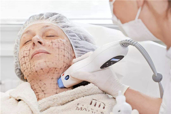 熱瑪吉是如何被推向神壇的? 熱瑪吉是如何被推向神壇的?