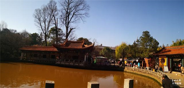 神奇“變臉”!昆明黑龍潭清水潭再變渾 神奇“變臉”!昆明黑龍潭清水潭再變渾