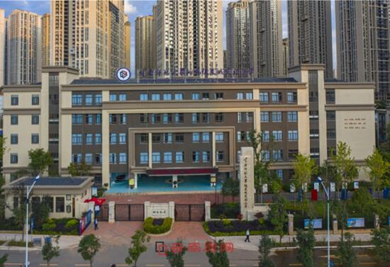 俊發(fā)城實驗小學(xué)實景 俊發(fā)城實驗小學(xué)實景