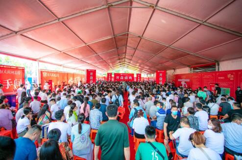 昆明恒大云報華府,品牌保障,75折置家南央府院 昆明恒大云報華府,品牌保障,75折置家南央府院