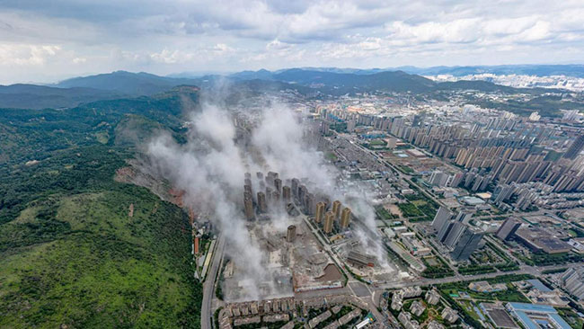 (原麗陽星城二期爆破現場) (原麗陽星城二期爆破現場)