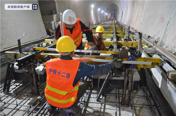 全部貫通!大瑞鐵路蒲縹至怒江東岸特長隧道群建設取得突破 全部貫通!大瑞鐵路蒲縹至怒江東岸特長隧道群建設取得突破