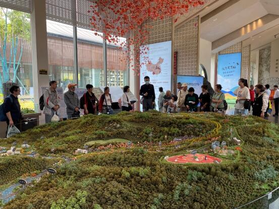 漢華天馬山銷售現(xiàn)場實拍 漢華天馬山銷售現(xiàn)場實拍