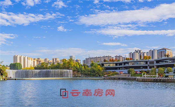 北部山水新城出現(xiàn)踩踏式降價行為,7千是不是底? 北部山水新城出現(xiàn)踩踏式降價行為,7千是不是底?