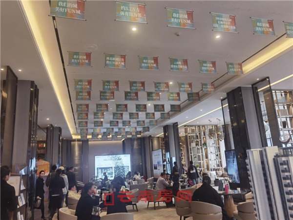 昆明萬科4樓盤全部漲價,少則每平七八百多則三四千 昆明萬科4樓盤全部漲價,少則每平七八百多則三四千