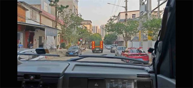 麗江、玉溪突發(fā)森林火災(zāi)!云南省森林消防總隊543名指戰(zhàn)員投入撲救 麗江、玉溪突發(fā)森林火災(zāi)!云南省森林消防總隊543名指戰(zhàn)員投入撲救