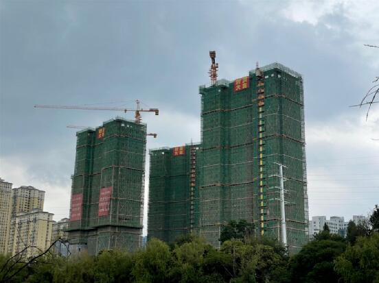 去年4月云南房網(wǎng)踩盤情況實(shí)拍 去年4月云南房網(wǎng)踩盤情況實(shí)拍