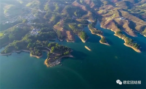 云南一座絕美小島1元起拍!有不動(dòng)產(chǎn)權(quán)證、可過(guò)戶 云南一座絕美小島1元起拍!有不動(dòng)產(chǎn)權(quán)證、可過(guò)戶