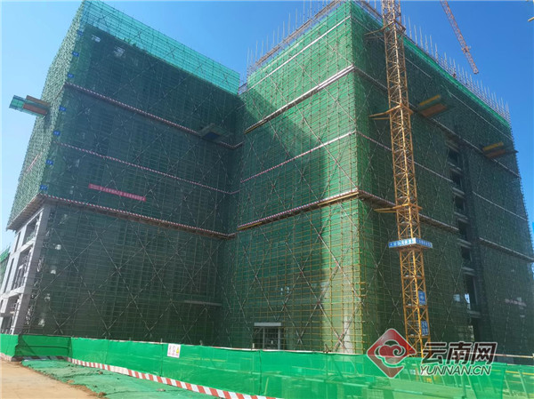云南云上云5G大數據園區項目首棟單體建筑封頂 云南云上云5G大數據園區項目首棟單體建筑封頂