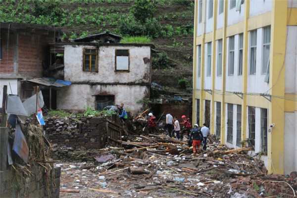 突發!昭通彝良持續暴雨引發山洪,3人不幸遇難、1人失聯 突發!昭通彝良持續暴雨引發山洪,3人不幸遇難、1人失聯
