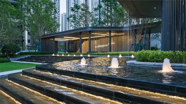 8b156d12ba578c6bf68a75a75876939