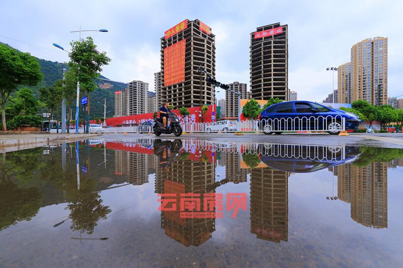 爆破之前的麗陽星城二期基本是高層塔樓 爆破之前的麗陽星城二期基本是高層塔樓