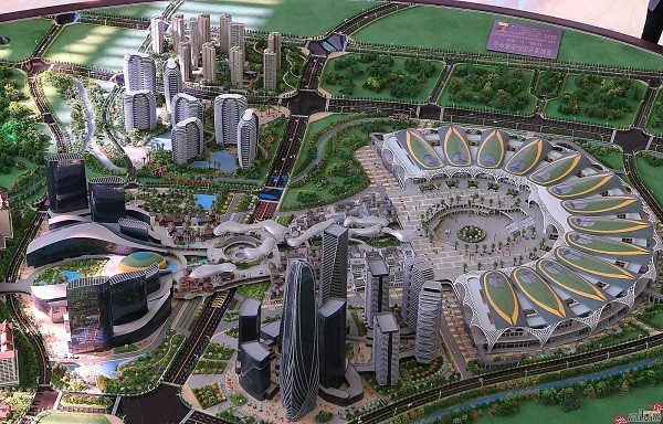 早期滇池會展中心沙盤(圖下方為4號地塊) 早期滇池會展中心沙盤(圖下方為4號地塊)