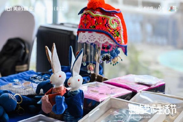 DƬ ҃, , , С AI ɵăݿܲ_