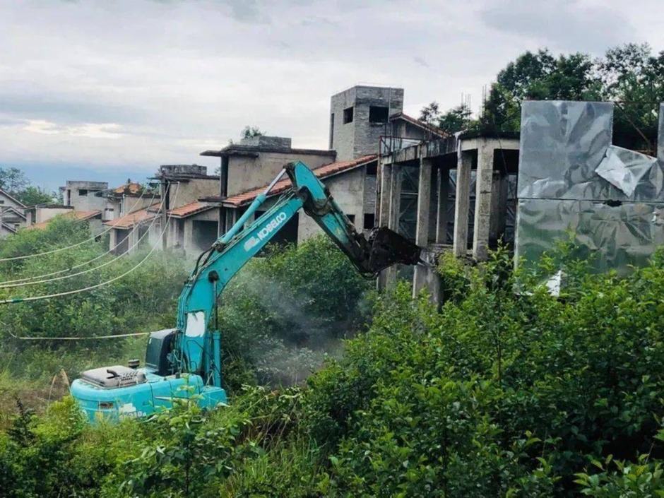 滄海高爾夫社區(qū)有55棟別墅被拆除 滄海高爾夫社區(qū)有55棟別墅被拆除