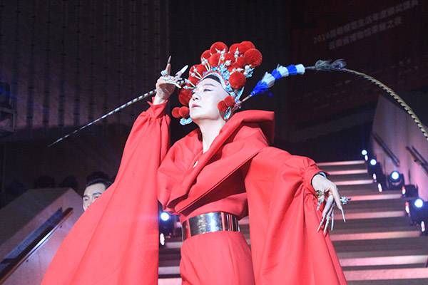 к2016ģC(jing)ʢ֮ҹDƬ30